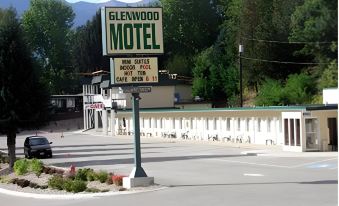 Glenwood Inn & Suites