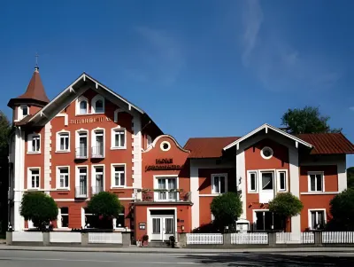 AKZENT Hotel Johannisbad Hotel dekat THE EVENT HOUSE - Kurhaus Bad Aibling