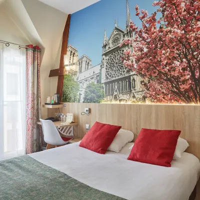 Hotel Beaugrenelle Tour Eiffel Hotels near Balzac's House