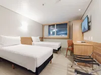 宜必思尚品戈亞尼亞購物中心飯店 戈亞尼亞住宿飯店
