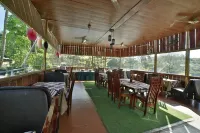 Toppers Corner-A Boutique Garden Resort - breakfast