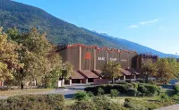 Hotel Base Camp Lodge - Albertville Hotel di Grignon