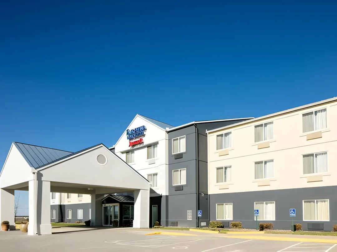 Fairfield Inn & Suites Kansas City Airport - Kansas City, MO