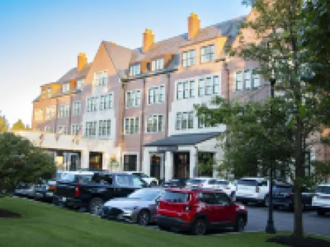 Royal Park Hotel โรงแรมใกล้สนามบินอัลมาตี