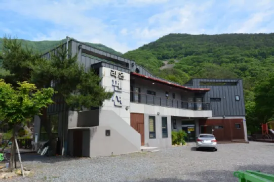 Miryang Raon Pension Hotels near Pyochungsa