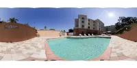 Holiday Inn Express & Suites CLEARWATER/US 19 N by IHG - Pools