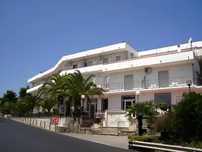 Hotel Eden Các khách sạn ở Laureana Cilento