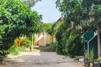 OYO 92060 We Bro Kost Hotel a Baumata Barat