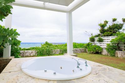 スーペリアハリウッドツインルーム2F禁煙・オーシャンビュー プリシアリゾート ヨロンの写真