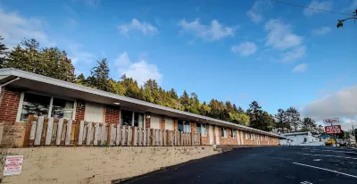 Four Winds Motel
