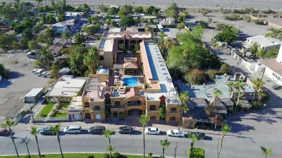 Hacienda Suites Loreto Hotel dekat Malecon