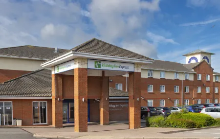 Holiday Inn Express Gloucester - South