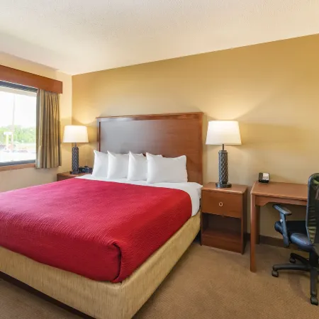 AmericInn by Wyndham Marshall