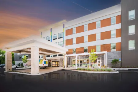 Home2 Suites by Hilton Minneapolis  Mall of America