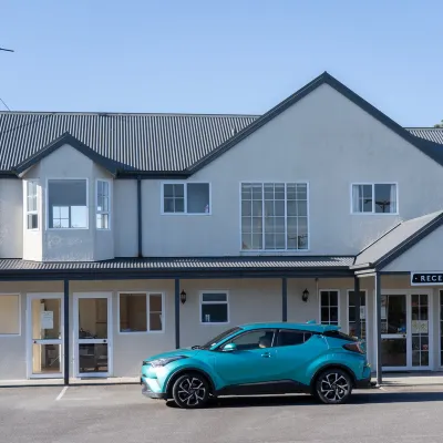 菲茨赫伯特庭苑汽車旅館 鄰近Hokitika Museum的酒店