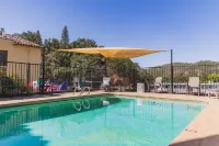Historic Sonora Inn - Pools