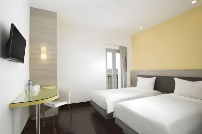Amaris Hotel Bengkulu Hotels near Thomas Parr Monument