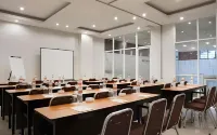 Amaris Hotel Mampang - Jakarta