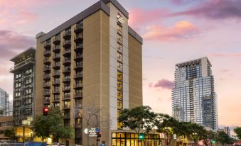Best Western Plus Bayside Inn