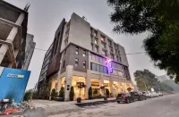 Click Collection Amristar|Ranjit Avenue - 駐車場