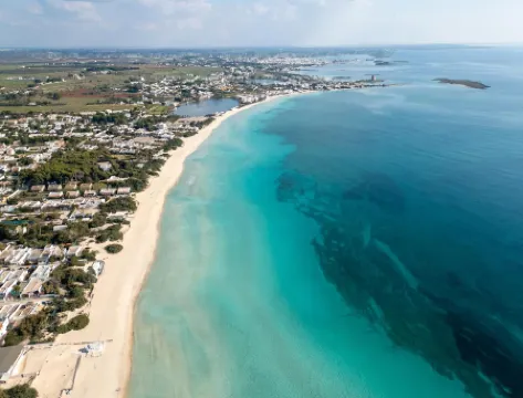 Villa Soleya with Climate and Parking in Torre Lapillo