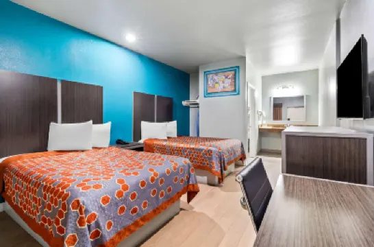 Econo Lodge Inn & Suites Channelview - Houston East Hotels in Harris County