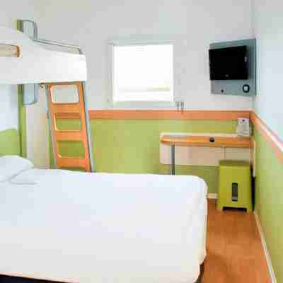 ibis budget Flers Grands Champs Rooms