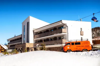 Apartmány Tri Sestry - Real Ski in Ski Out Hotels near Rozhľadňa Ostredok, Bencúrova veža