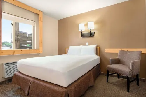 Travelodge by Wyndham Guernsey Hotels in Guernsey