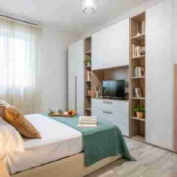 Sage&Rosemary Home - with Garden by Pleiades Home Rooms