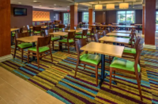 Fairfield Inn & Suites Naples