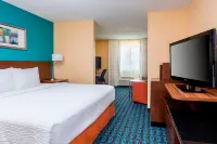 Fairfield Inn & Suites Victoria