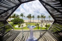 Royalton Riviera Cancun, An Autograph Collection All-Inclusive Resort & Casino - Romantic