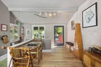 Relaxing redwood forest home with hot tub and sauna at Lagunitas Creek