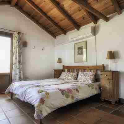 A cozy blend of tranquility, beauty and functionality Rooms