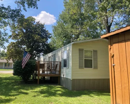 Conveniently Located ~ WiFi ~ Central Heat & Air Hotels in Stanton