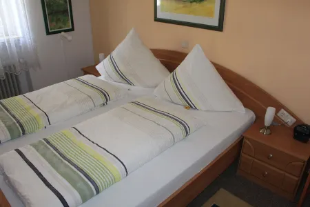 Well-maintained apartment with 55 sqm for 5 Perone, Pets Allowed Отели рядом с достопримечательностью «Вальдвипфельвег»