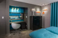 CherryHill Downtown HAUS: Super Clean - A/C - Techie