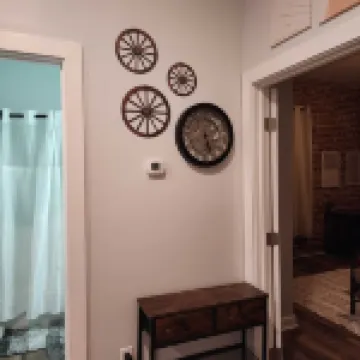 The Guest House on Seneca with King Bed