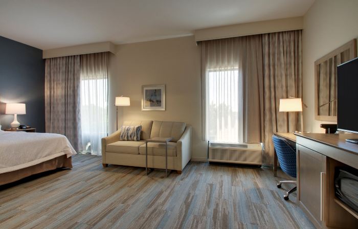 Hampton Inn by Hilton Sneads Ferry North Topsail Beach