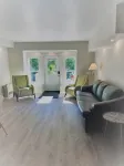 Outlaw Inn Unit 1. Modern, newly remodeled unit. Steps from Main Street!