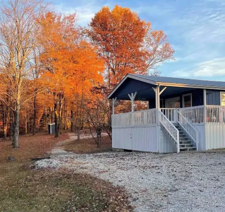 A quiet retreat nestled right in the Hoosier National Forest. Отели в г. Ойл Тауншип