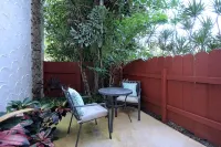 Pointe Santo Newly Renovated Gulf View Ground Floor 2BR Condo Các khách sạn ở Sanibel