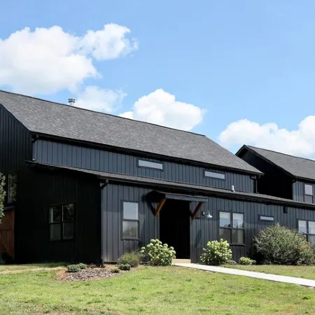 Modern Farm Loft with WiFi and AC in lovely Stamping Ground