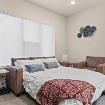 Work Here!! King Bed, 400+ Mbps WiFi, BYU