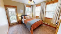 Deluxe Grand Teton Condo - Fiber Internet!