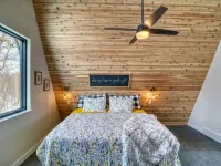 Stunning A-frame cabin on Maud Lake ( Near Detroit Lakes ) Hotels in Becker County