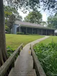 Darby's Lakehouse Retreat