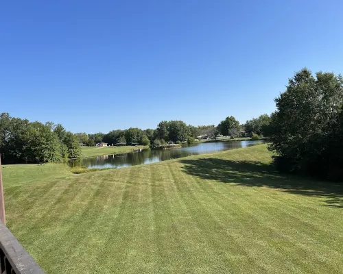 Luxury condo at Mark Twain Lake Hotels in Ralls County