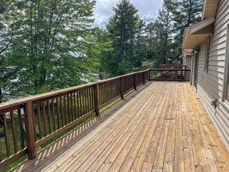 101 Upper Lake Mohawksin Shores, 3 bed, 2 bath with master Отели в г. Брадли